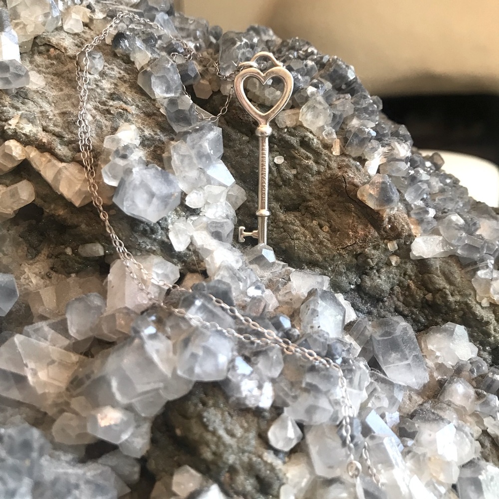 Tiffany Keys Heart key necklace